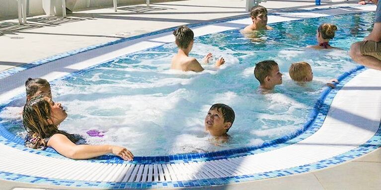 Swimming pools can cause HPV infections.
